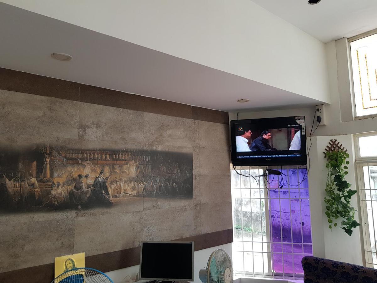 All Seasons Guest House Тривандрум Экстерьер фото