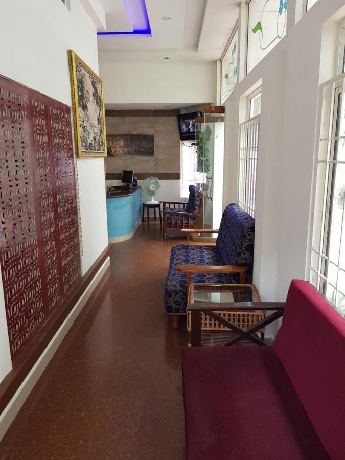 All Seasons Guest House Тривандрум Экстерьер фото